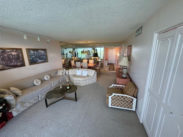 3080 N Course Dr 704, Pompano Beach FL 33069