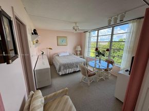 3080 N Course Dr 704, Pompano Beach FL 33069