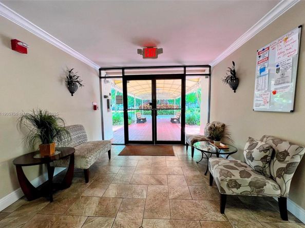 3080 N Course Dr 704, Pompano Beach FL 33069