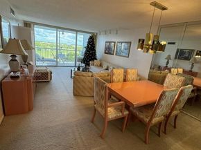 3080 N Course Dr 704, Pompano Beach FL 33069