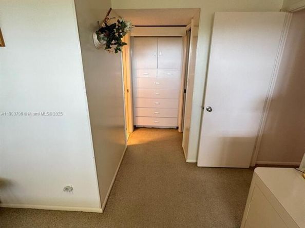 3080 N Course Dr 704, Pompano Beach FL 33069