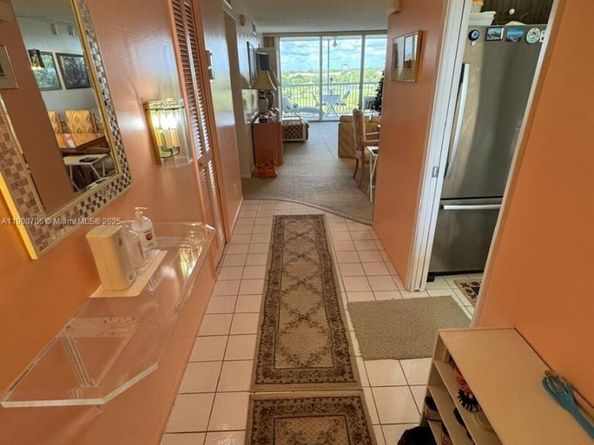 3080 N Course Dr 704, Pompano Beach FL 33069