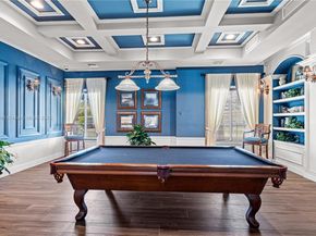 6821 SW 44th St 203, Miami FL 33155