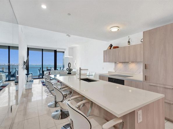 480 NE 31st St 1705, Miami FL 33137