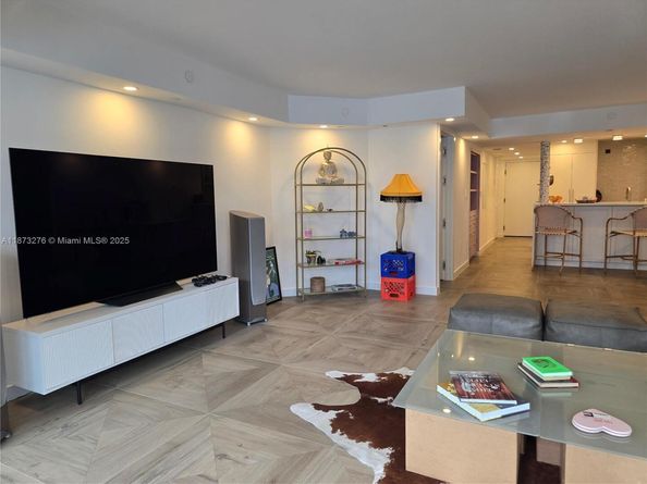 Undisclosed Address #A11873276, Miami Beach FL 33140