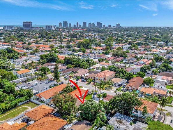 3541 SW 23rd Ter, Miami FL 33145