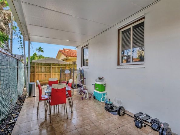 3541 SW 23rd Ter, Miami FL 33145