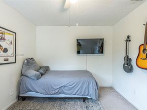 2913 Myrtle Oak Cir, Davie FL 33328