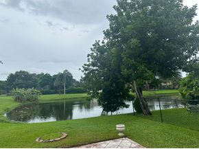 2913 Myrtle Oak Cir, Davie FL 33328