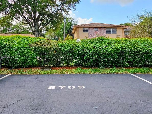 8709 NW 35th St 5, Coral Springs FL 33065