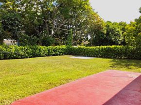 1180 NE 200th Ter, Miami FL 33179