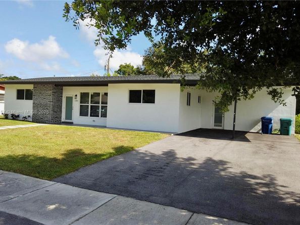1180 NE 200th Ter, Miami FL 33179