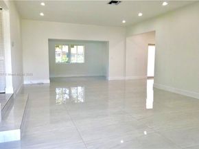 1180 NE 200th Ter, Miami FL 33179