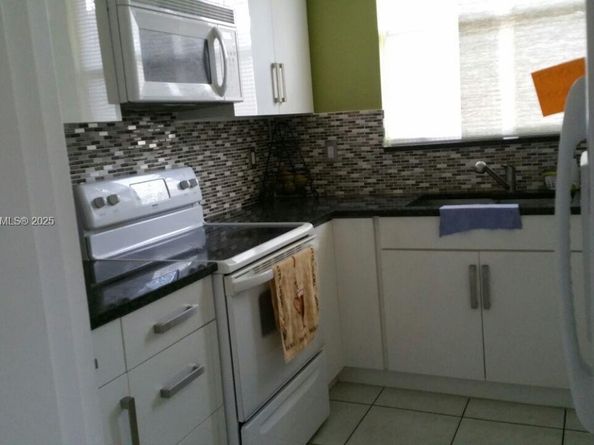 8625 SW 152nd Ave 250, Miami FL 33193