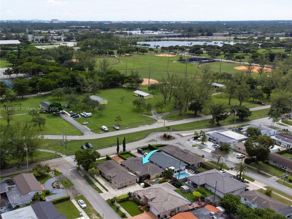4370 SW 82nd Ave, Miami FL 33155