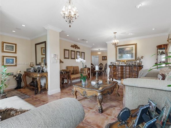 4370 SW 82nd Ave, Miami FL 33155