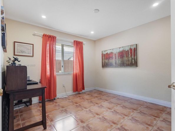 4370 SW 82nd Ave, Miami FL 33155