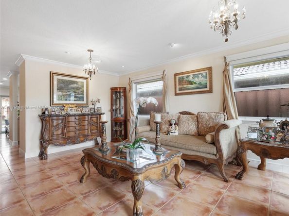 4370 SW 82nd Ave, Miami FL 33155