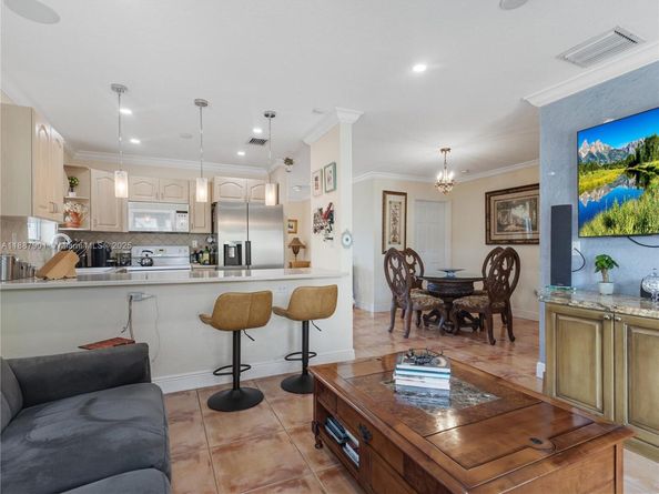 4370 SW 82nd Ave, Miami FL 33155