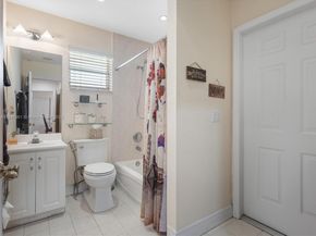 4370 SW 82nd Ave, Miami FL 33155