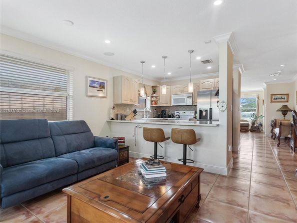 4370 SW 82nd Ave, Miami FL 33155