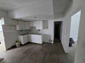 1817 NW 90th St, Miami FL 33147