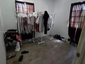 1817 NW 90th St, Miami FL 33147