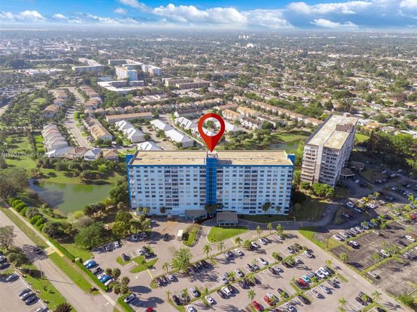 4001 Hillcrest Dr 812, Hollywood FL 33021