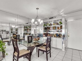 4001 Hillcrest Dr 812, Hollywood FL 33021