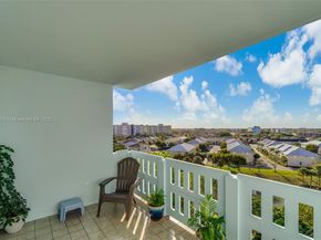 4001 Hillcrest Dr 812, Hollywood FL 33021