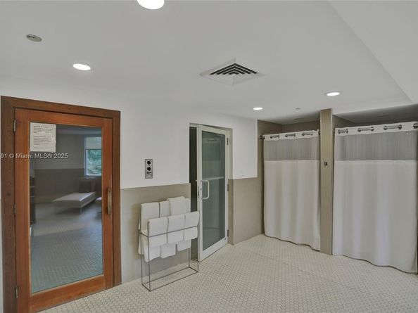 19111 Collins Ave PH4, Sunny Isles Beach FL 33160