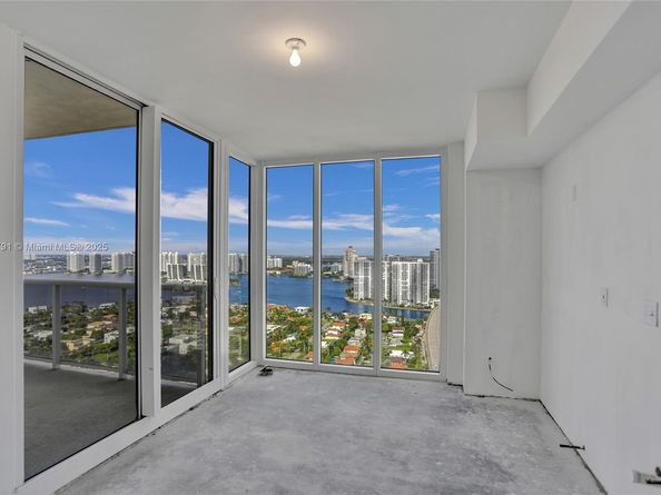 19111 Collins Ave PH4, Sunny Isles Beach FL 33160