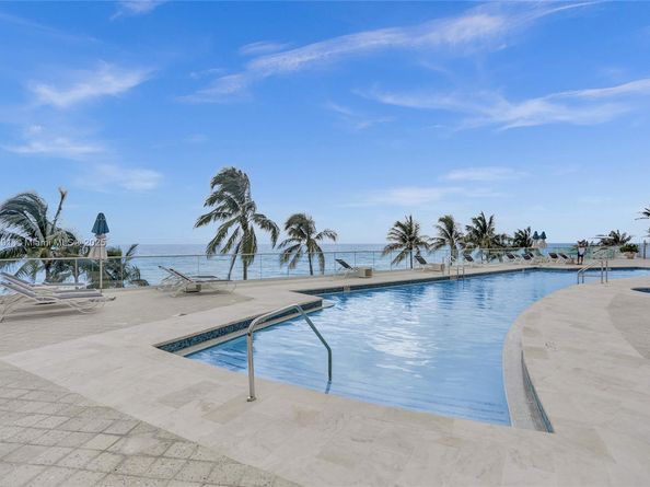 19111 Collins Ave PH4, Sunny Isles Beach FL 33160