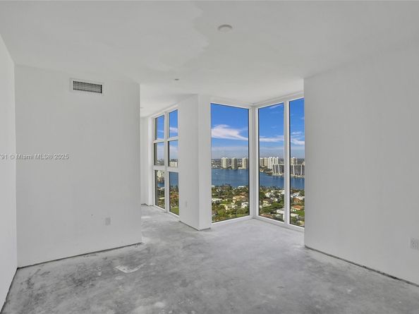 19111 Collins Ave PH4, Sunny Isles Beach FL 33160