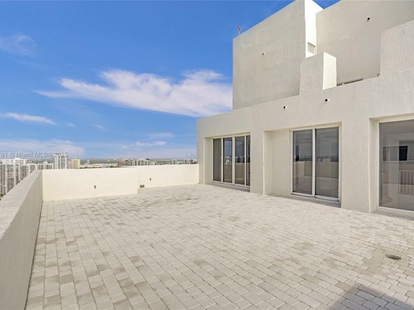 19111 Collins Ave PH4, Sunny Isles Beach FL 33160