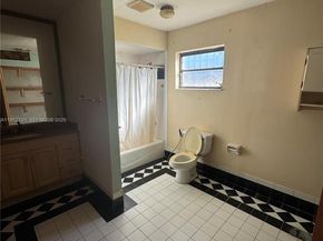 530 SW 101st Ct, Miami FL 33174