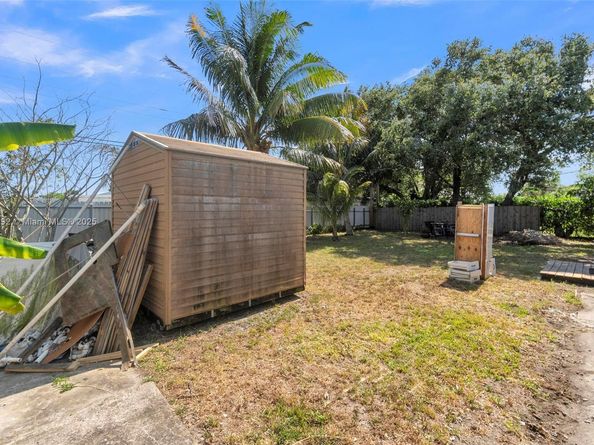 3610 NW 171st St, Miami Gardens FL 33056