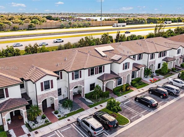10861 W 32nd Ln 10861, Hialeah FL 33018