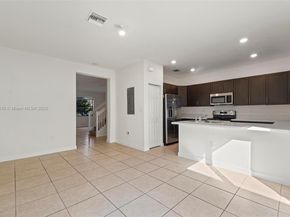 10861 W 32nd Ln 10861, Hialeah FL 33018