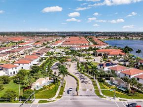 10861 W 32nd Ln 10861, Hialeah FL 33018