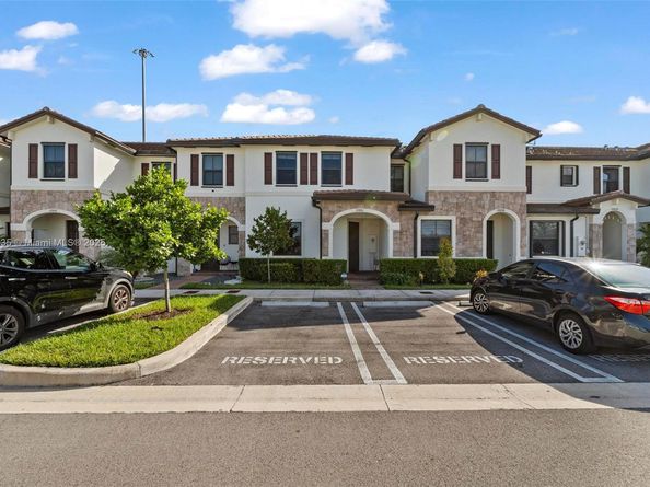 10861 W 32nd Ln 10861, Hialeah FL 33018