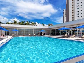 14951 Royal Oaks Ln (Renovated) 2105, North Miami FL 33181