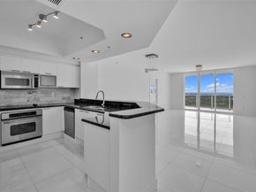 14951 Royal Oaks Ln (Renovated) 2105, North Miami FL 33181