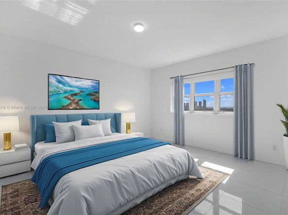 14951 Royal Oaks Ln (Renovated) 2105, North Miami FL 33181