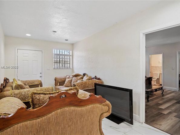 19458 NW 28th Pl 19458, Miami Gardens FL 33056
