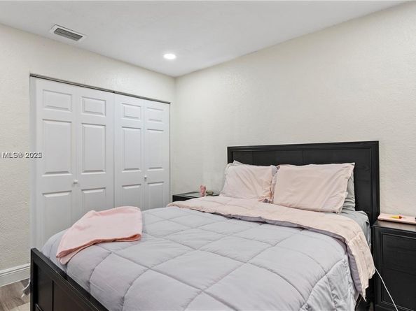 19458 NW 28th Pl 19458, Miami Gardens FL 33056