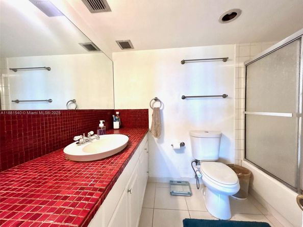 9500 W Bay Harbor Dr 2G, Bay Harbor Islands FL 33154