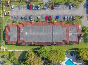18810 NW 57th Ave 104, Hialeah FL 33015