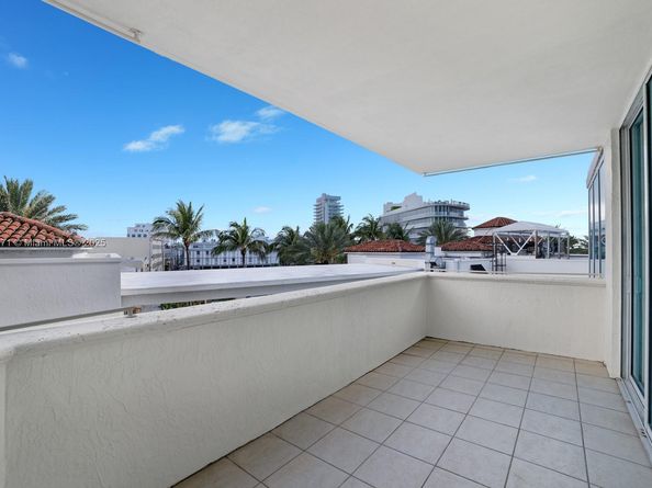 300 S Pointe Dr 405, Miami Beach FL 33139