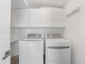 300 S Pointe Dr 405, Miami Beach FL 33139